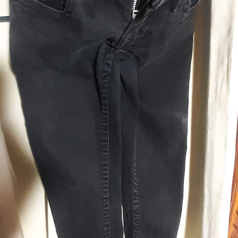 Jeans - Picture 2 of 3
